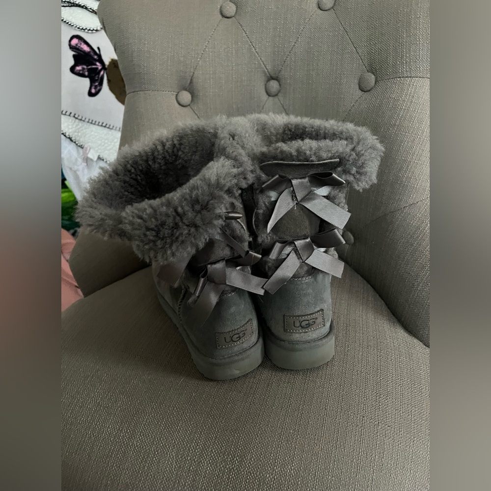 Ugg Bailey Bow Ii - image 1